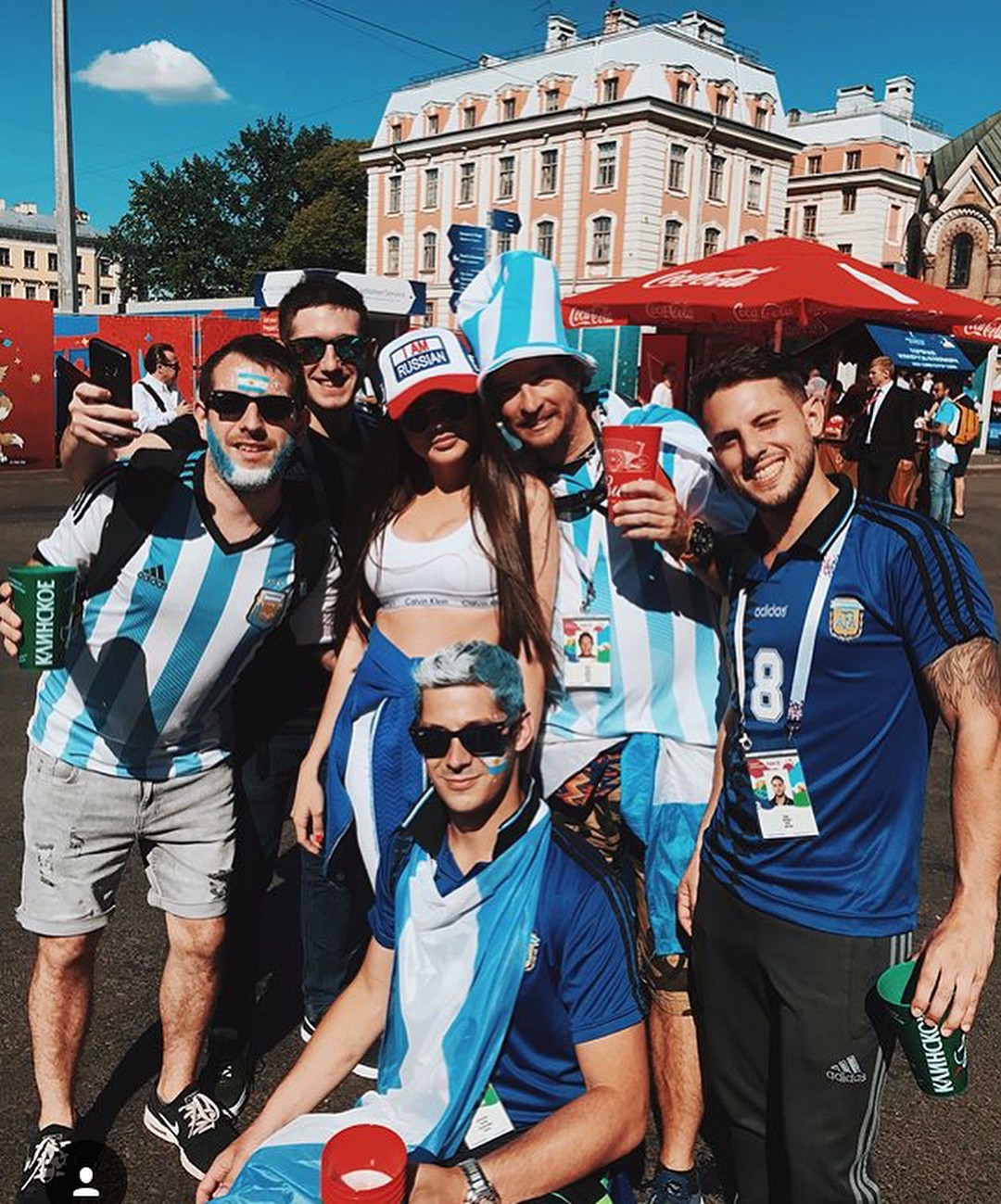 精华眼部护理液海报设计_新品眼霜海报设计公司