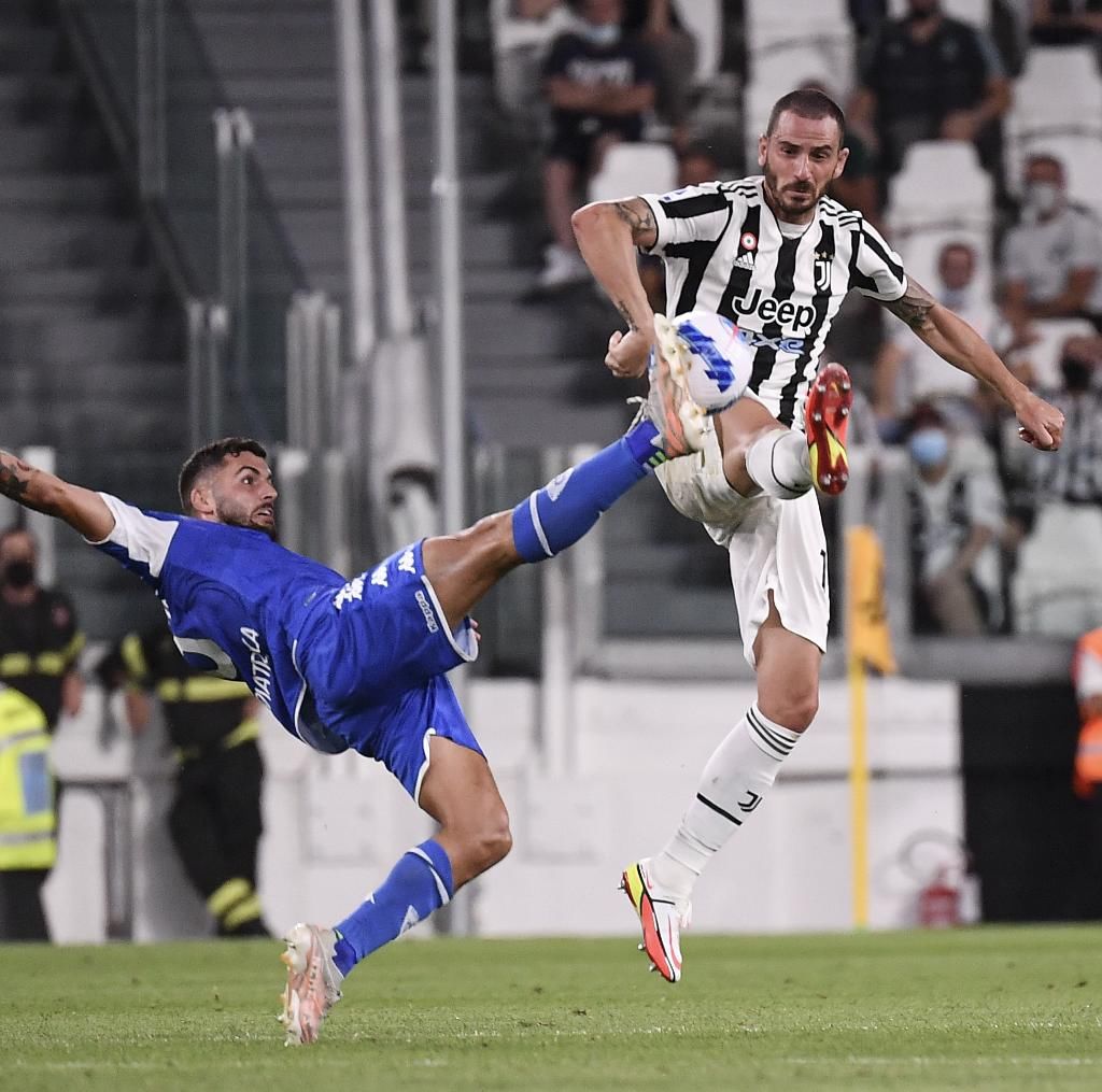 智能眼镜海报设计_监控行业海报设计案例