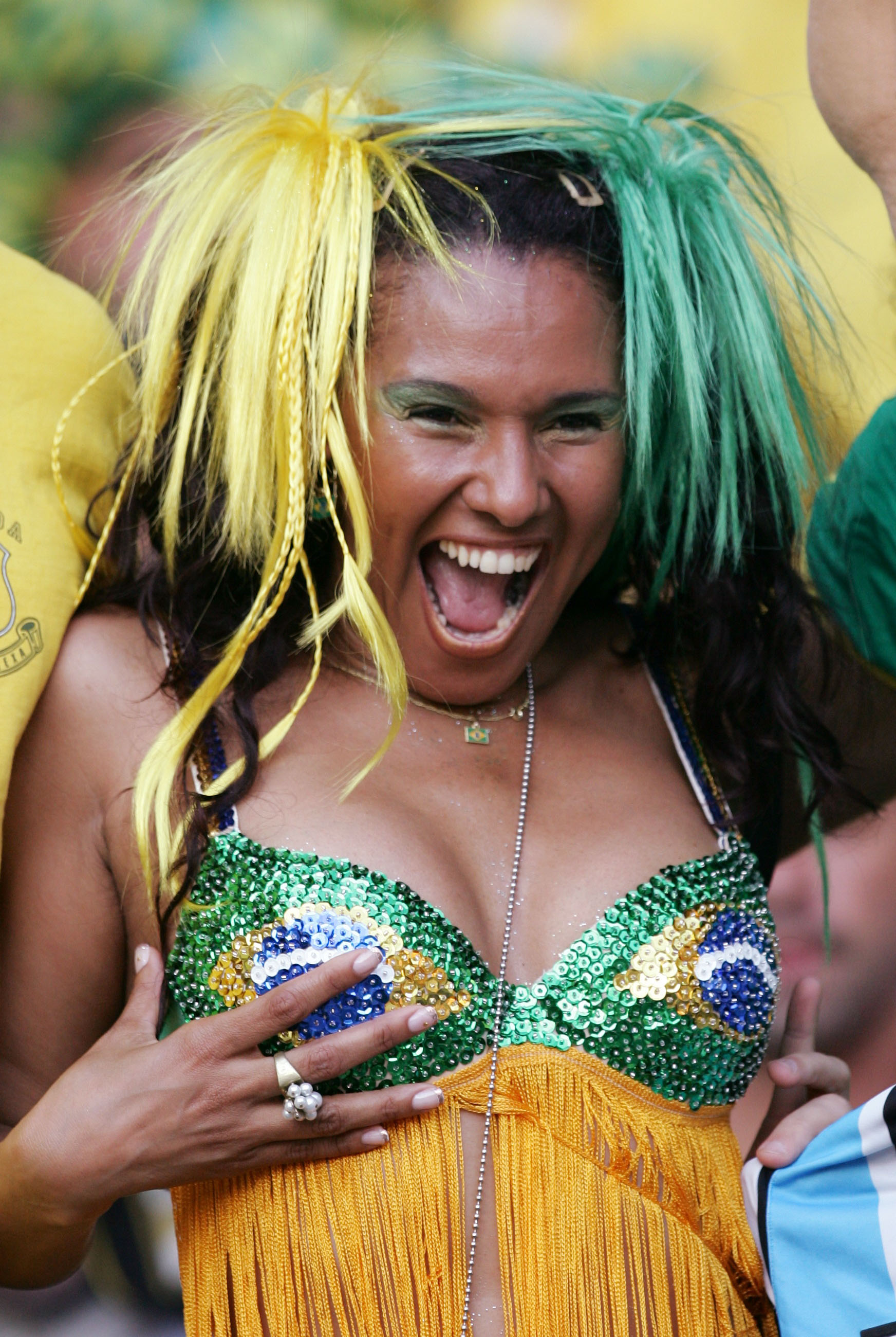 套色压凹特种纸名片设计欣赏